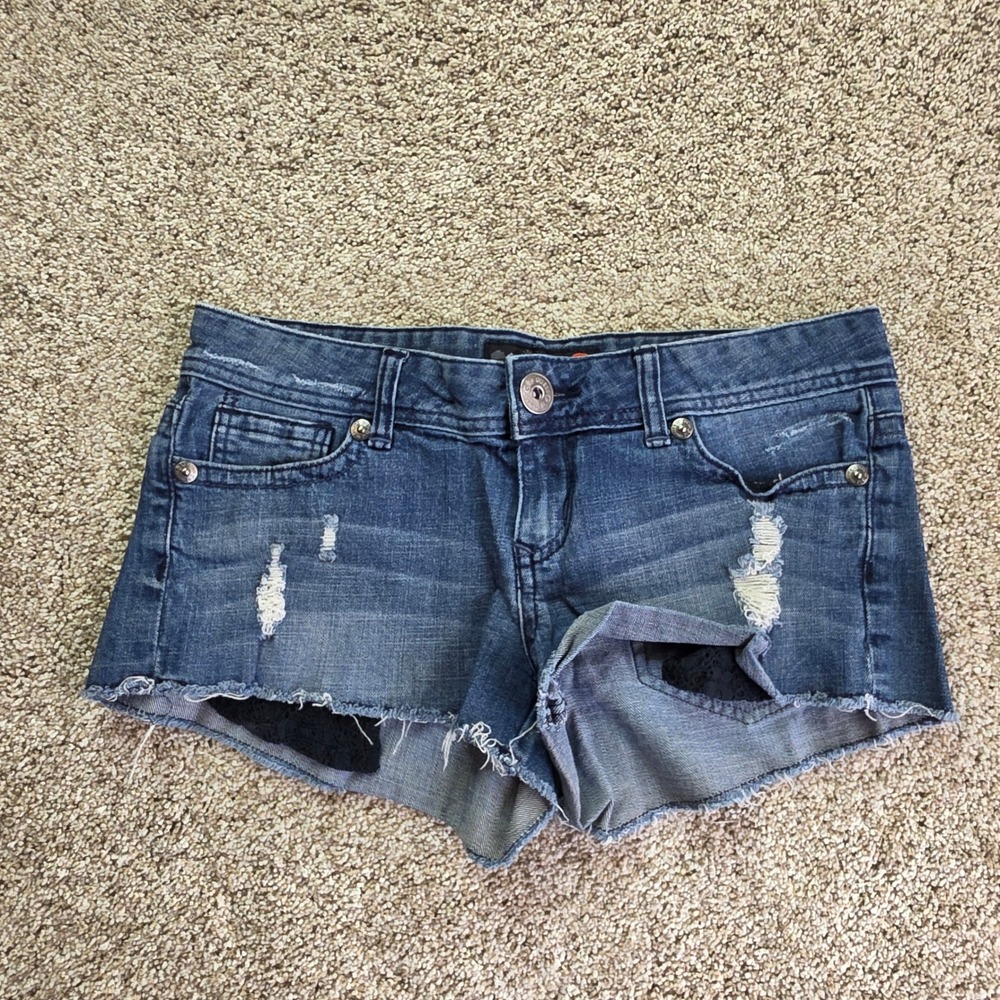 G by GUESS Distressed Denim Cutoff Shorts Womens 27 Blue Lace Trim Low Rise